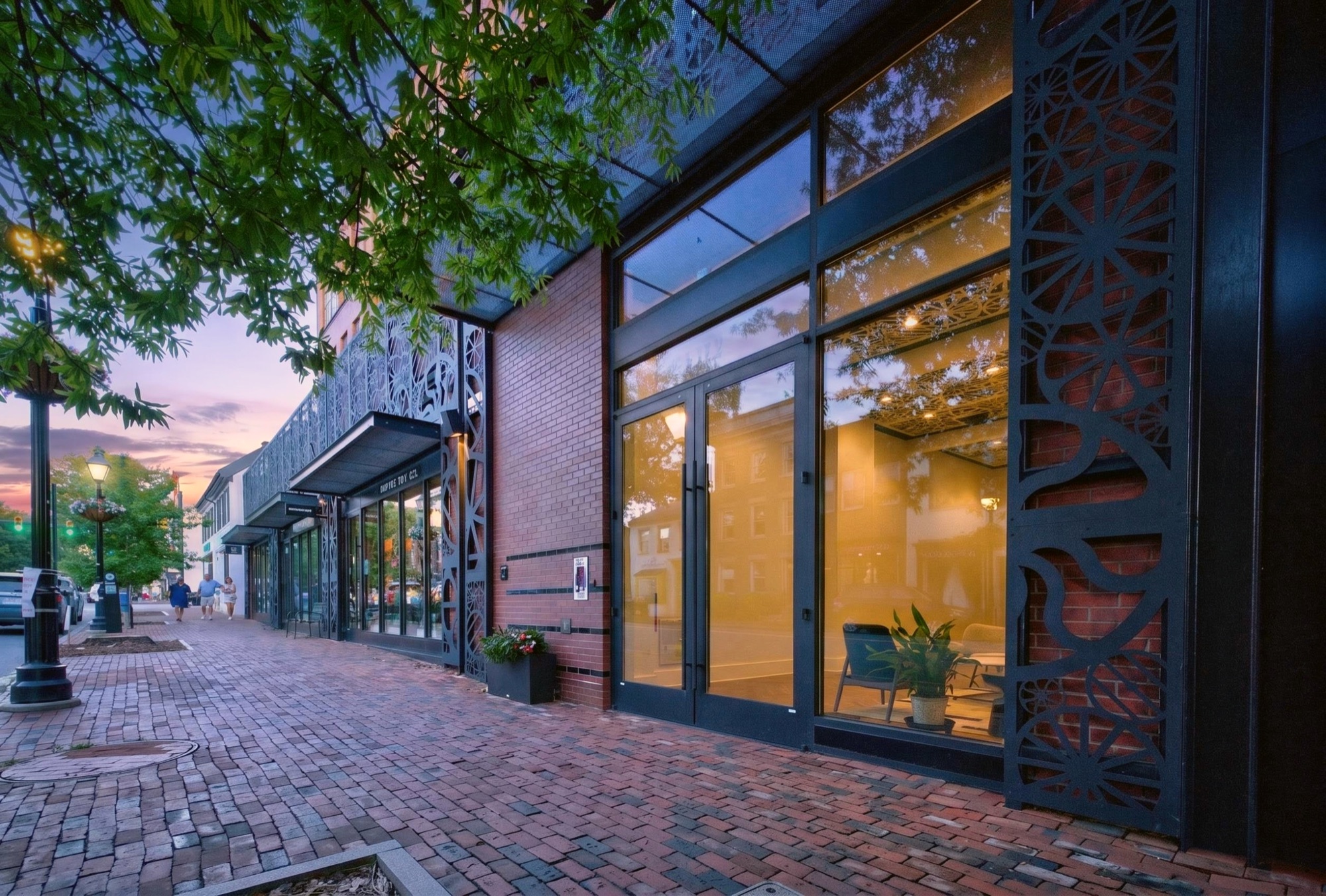 Listing photography — twilight exterior on King Street